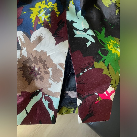 TRINA TURK FLORAL DRESS - 0 - Picture 7 of 8